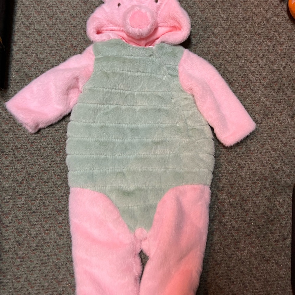 Pottery Barn Disney Piglet costume size 6-12 months - Picture 3 of 7